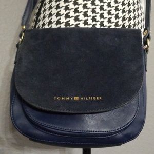 VTG Tommy Hilfiger Crossbody Bag